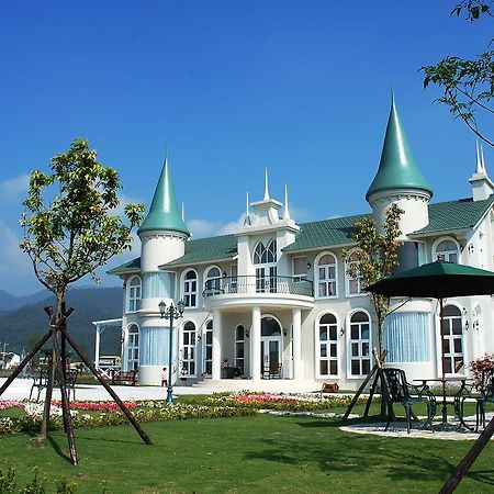 Sigma Castle Apartment Yilan Ngoại thất bức ảnh