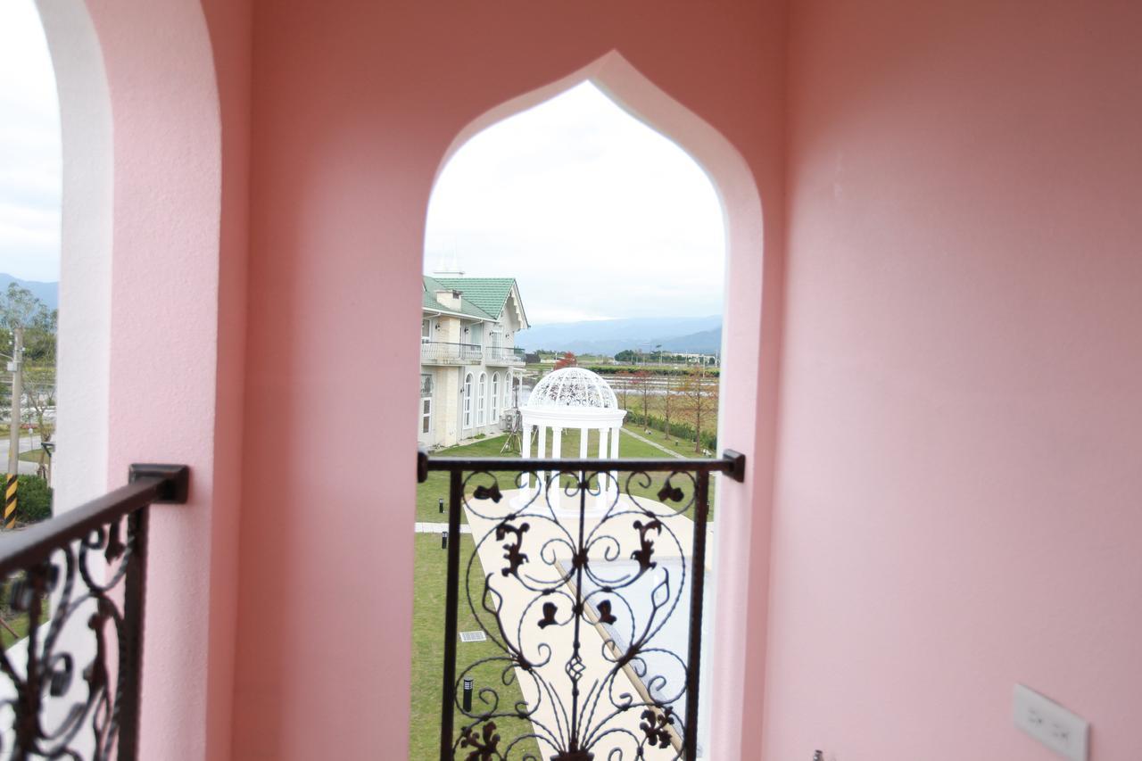 Sigma Castle Apartment Yilan Phòng bức ảnh